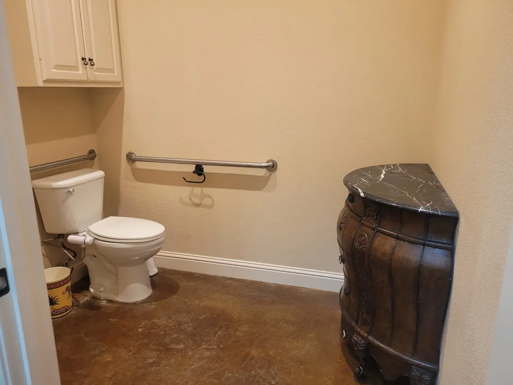 1905 W Ennis Avenue Ennis TX 75119