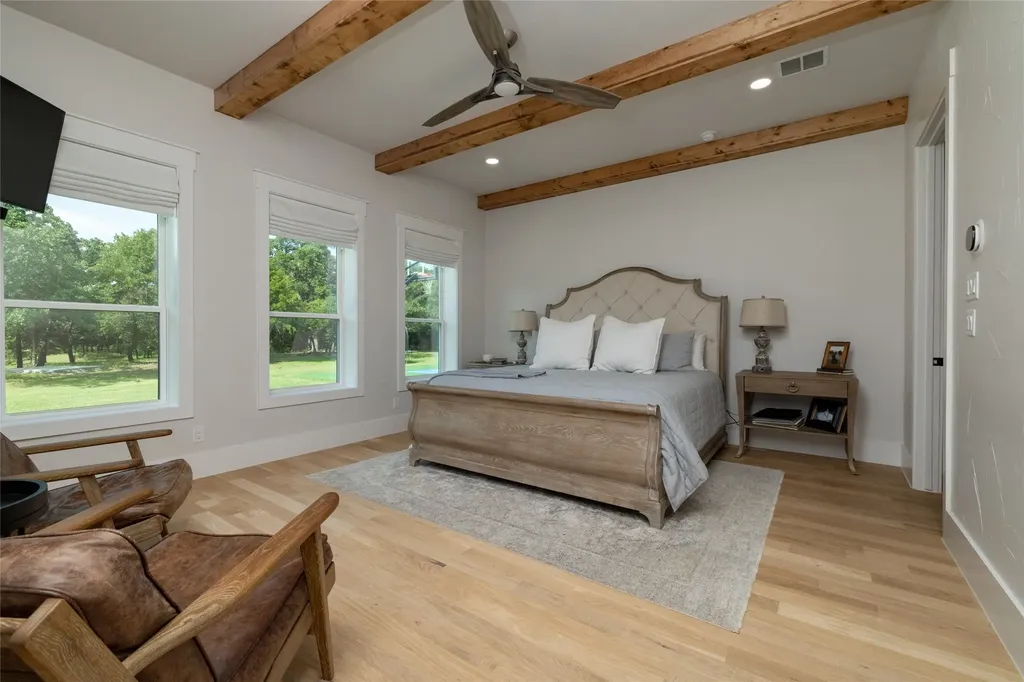 1100 County Road 1785 Sunset TX 76270