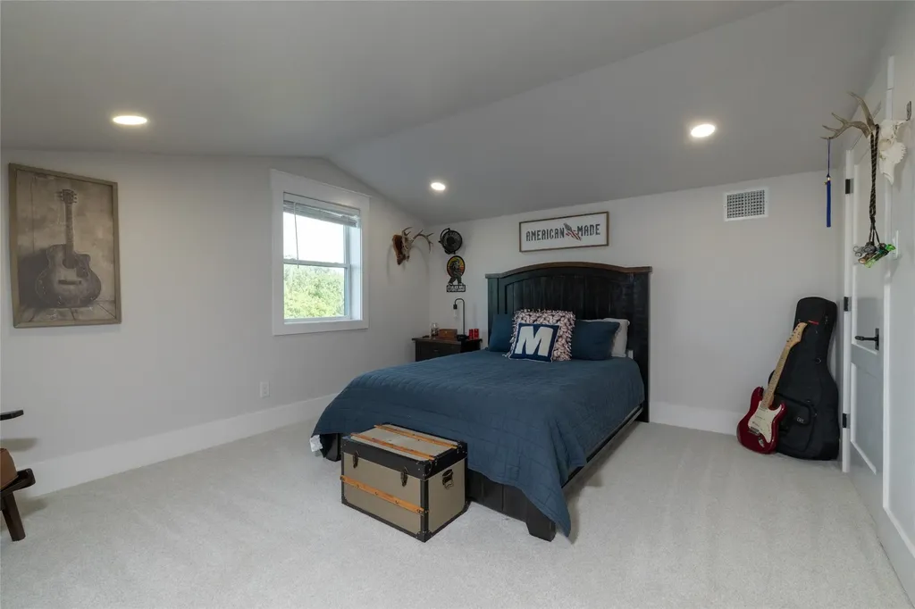 1100 County Road 1785 Sunset TX 76270