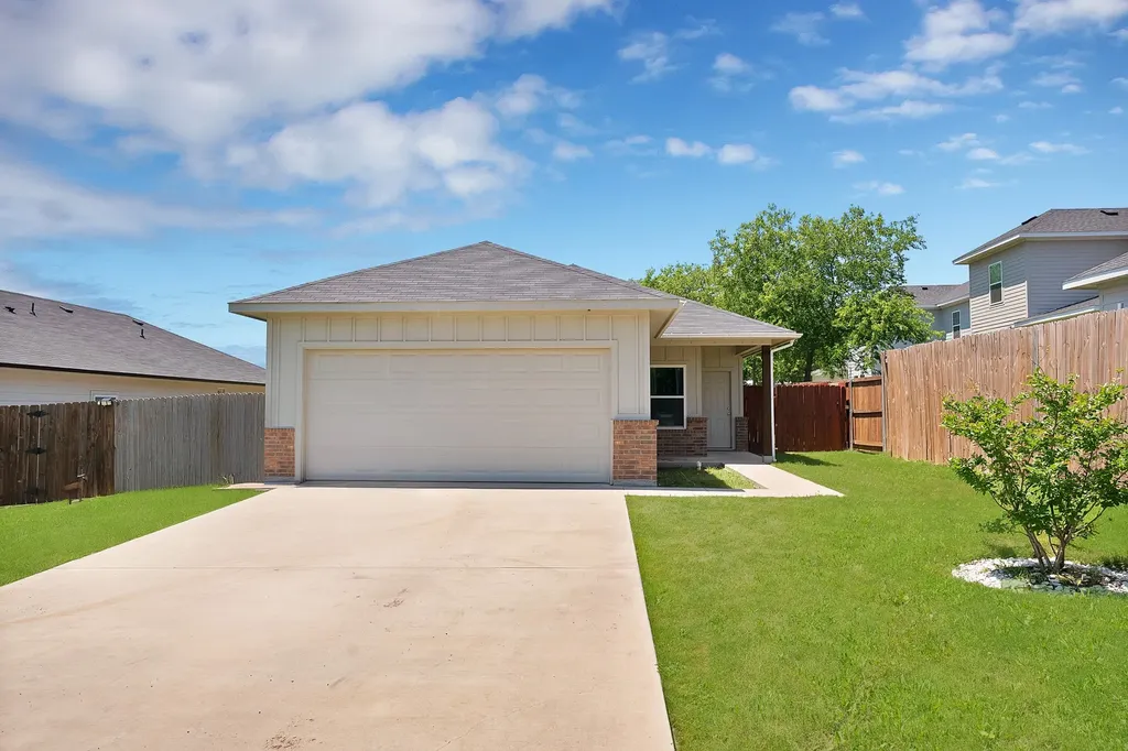 104 Sweeney Street Hillsboro TX 76645