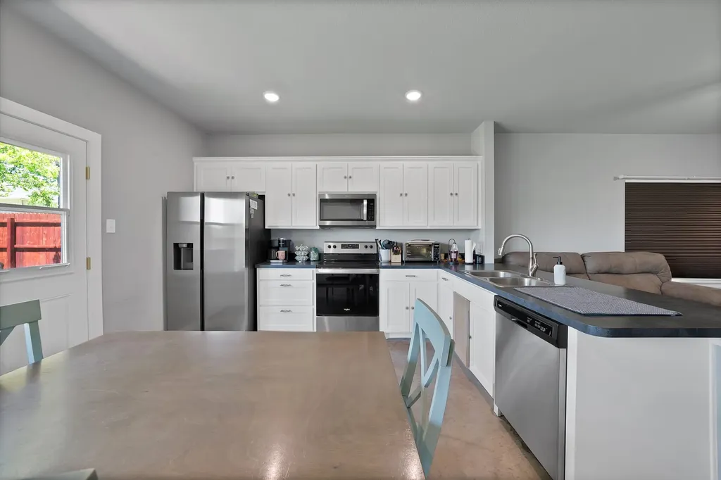 104 Sweeney Street Hillsboro TX 76645