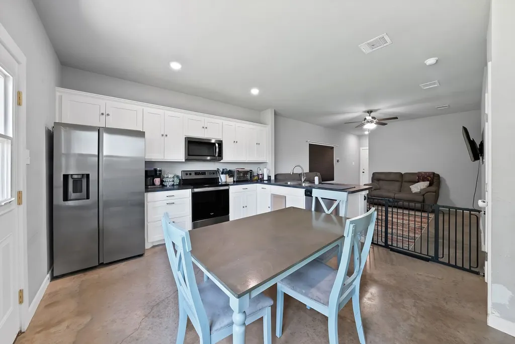 104 Sweeney Street Hillsboro TX 76645