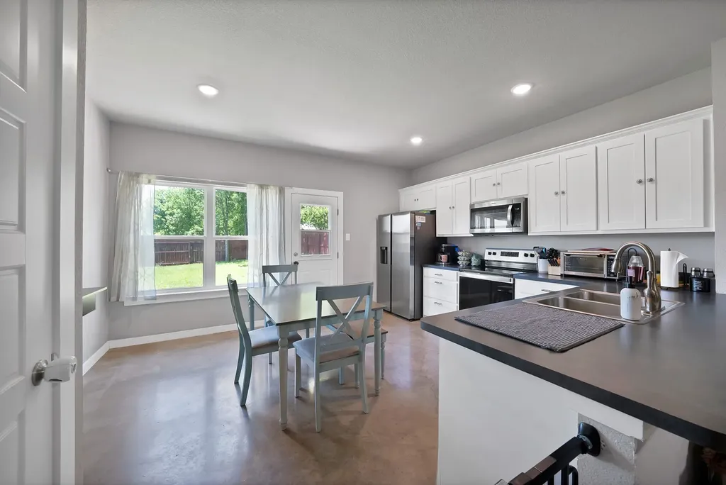 104 Sweeney Street Hillsboro TX 76645