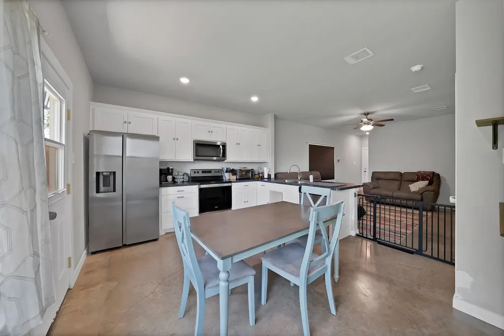 104 Sweeney Street Hillsboro TX 76645