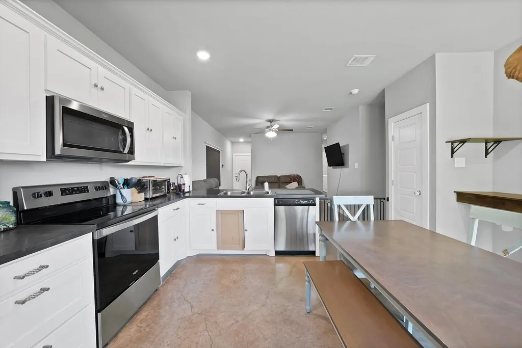 104 Sweeney Street Hillsboro TX 76645