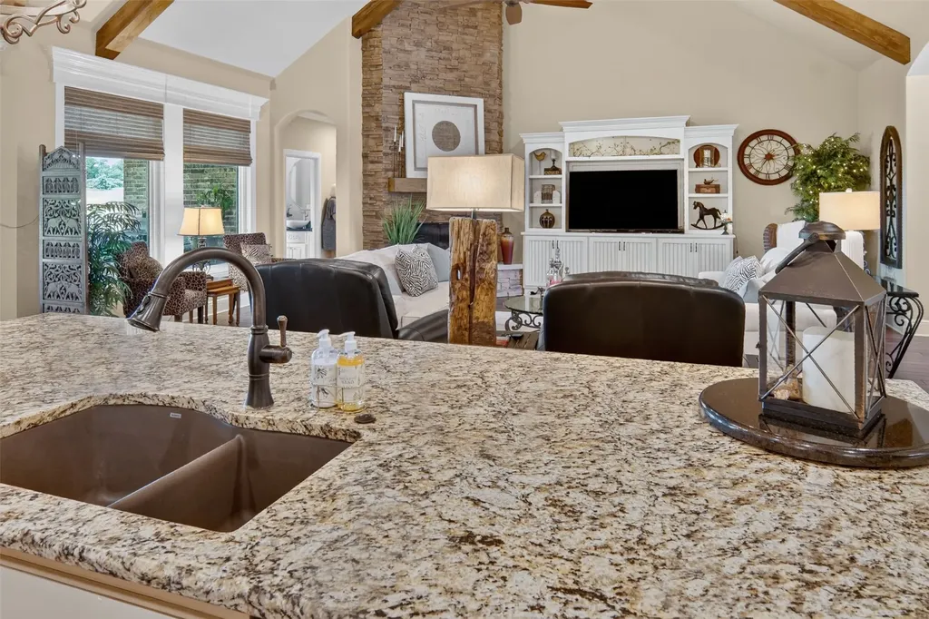 1221 Prestwick Court Granbury TX 76048