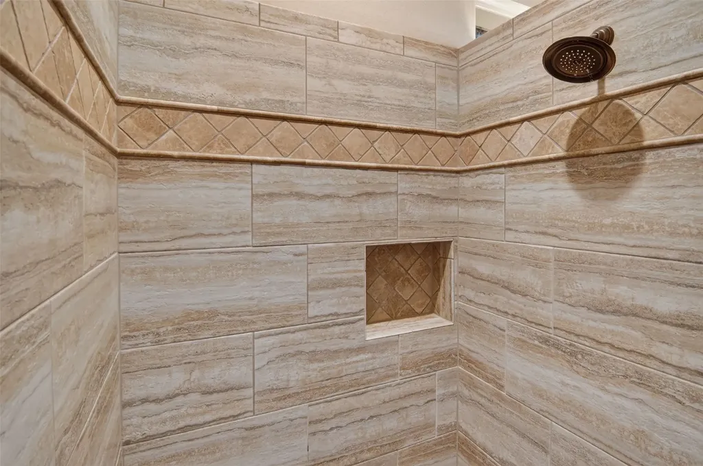 1221 Prestwick Court Granbury TX 76048