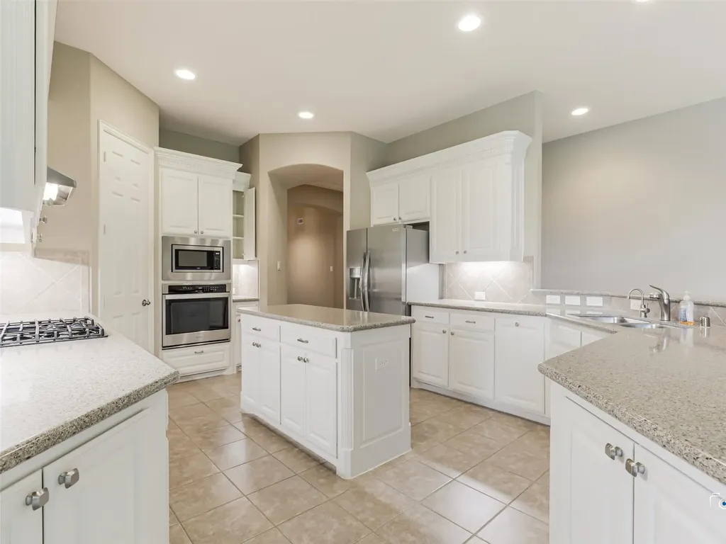 805 Barton Springs Drive Fairview TX 75069