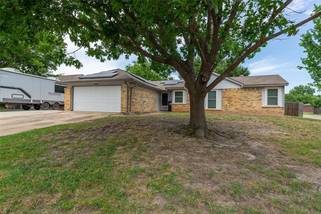 6700 Sunnybank Drive Fort Worth TX 76137