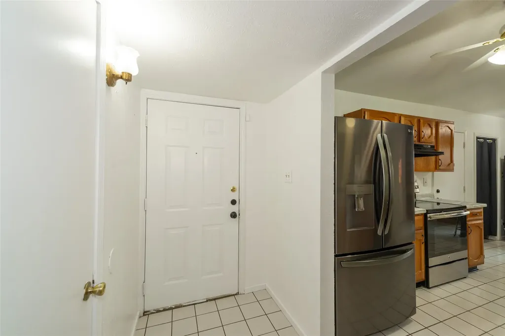 6700 Sunnybank Drive Fort Worth TX 76137