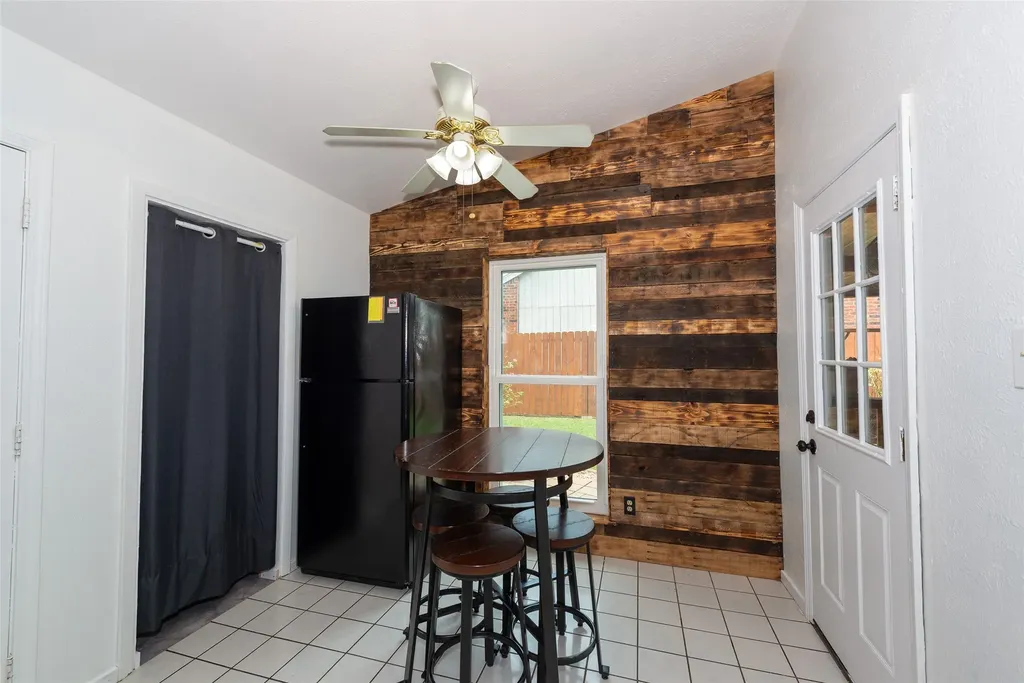 6700 Sunnybank Drive Fort Worth TX 76137