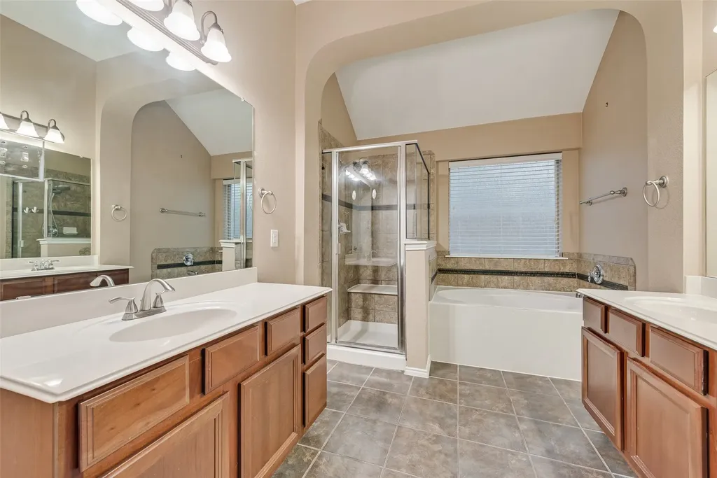 5512 Lavaca Road Grand Prairie TX 75052