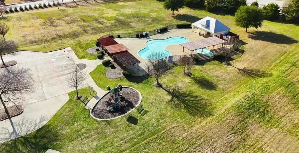 5512 Lavaca Road Grand Prairie TX 75052