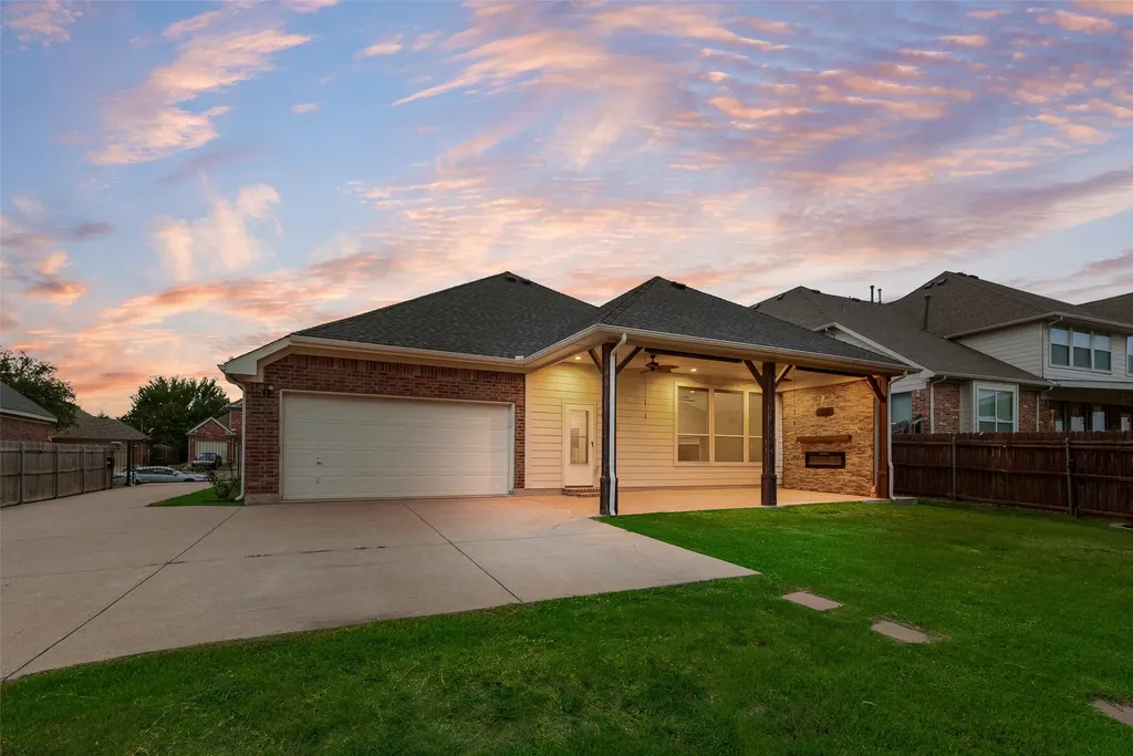 5512 Lavaca Road Grand Prairie TX 75052