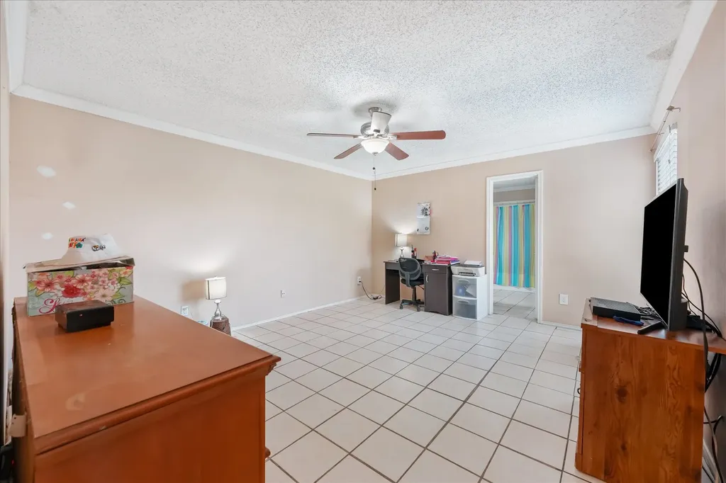 3030 Meadow Creek Court Grand Prairie TX 75052