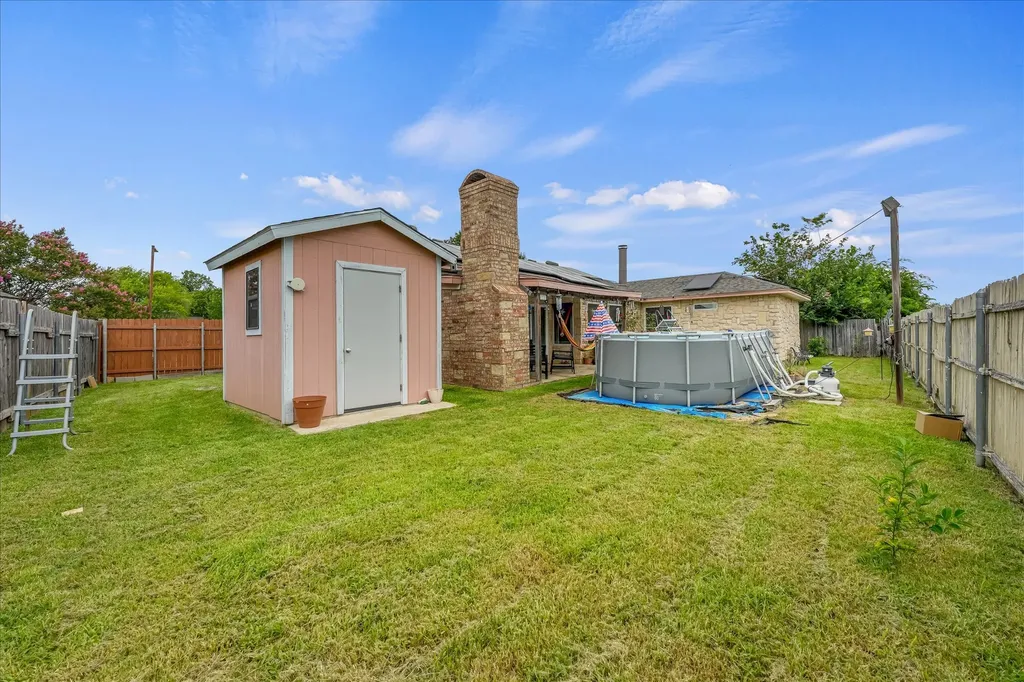 3030 Meadow Creek Court Grand Prairie TX 75052