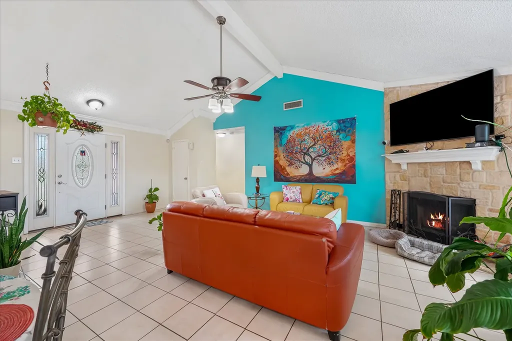 3030 Meadow Creek Court Grand Prairie TX 75052