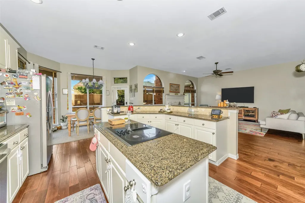 3608 Edgestone Drive Plano TX 75093