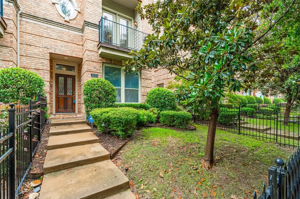 4230 Holland Avenue Dallas TX 75219