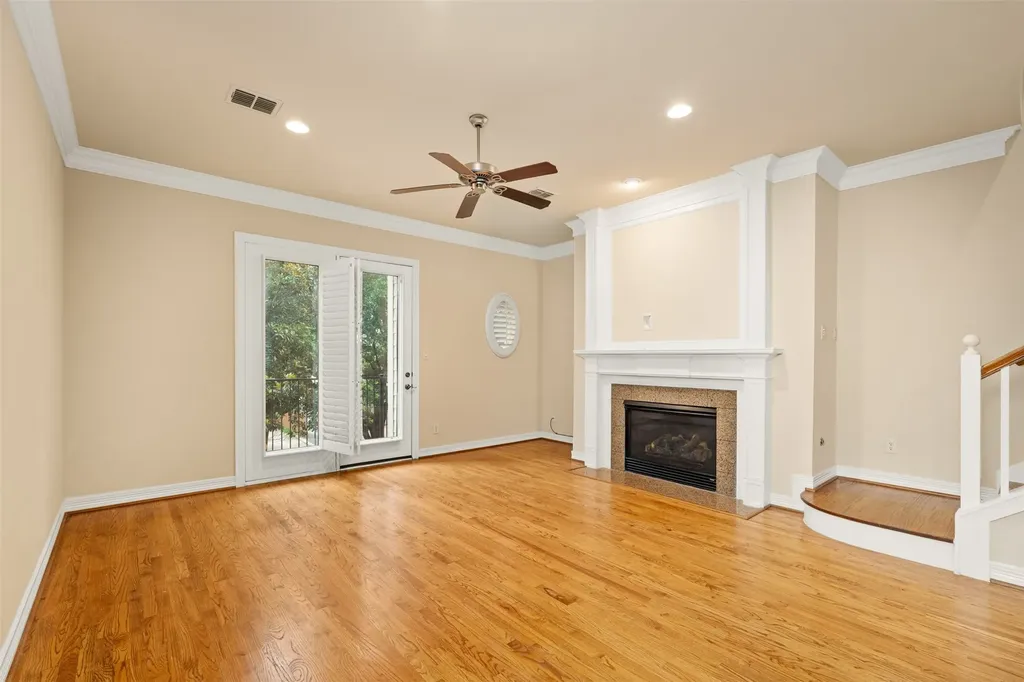 4230 Holland Avenue Dallas TX 75219