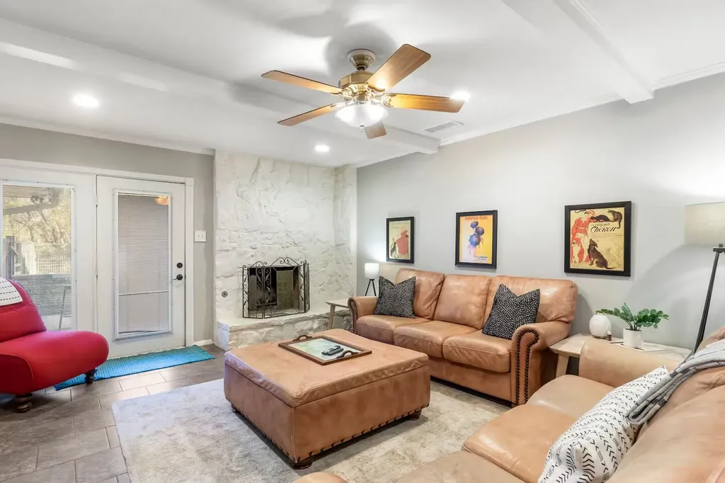 1706 Esquire Place Grand Prairie TX 75050