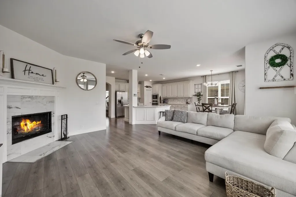 3911 Holly Springs Lane Kaufman TX 75142