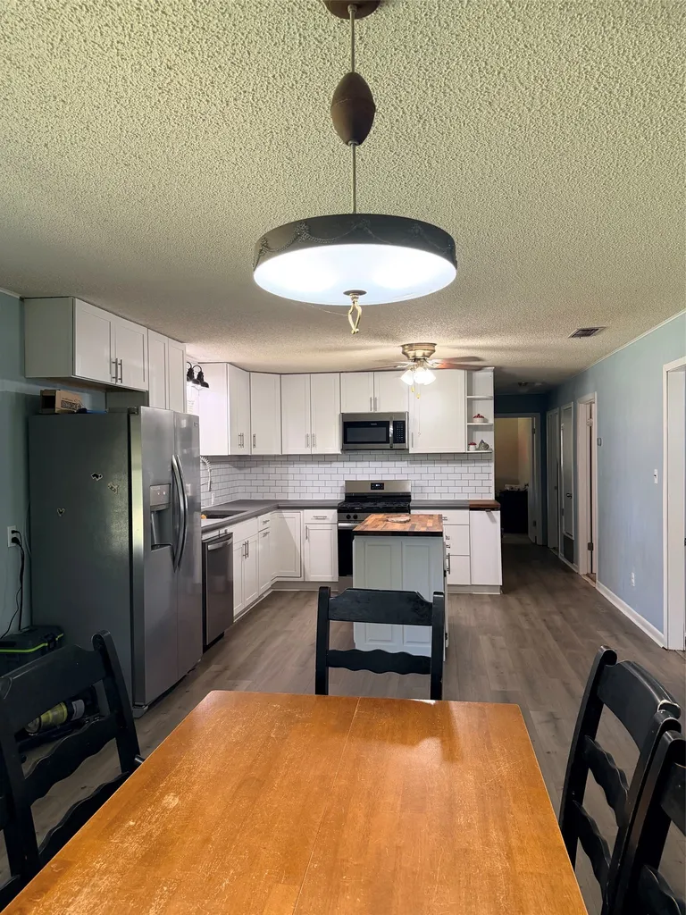 307 N Victor Street Comanche TX 76442