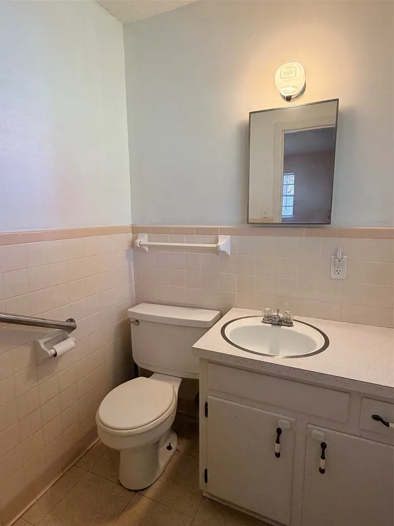 307 N Victor Street Comanche TX 76442