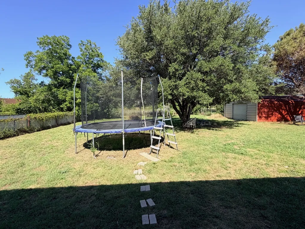 307 N Victor Street Comanche TX 76442