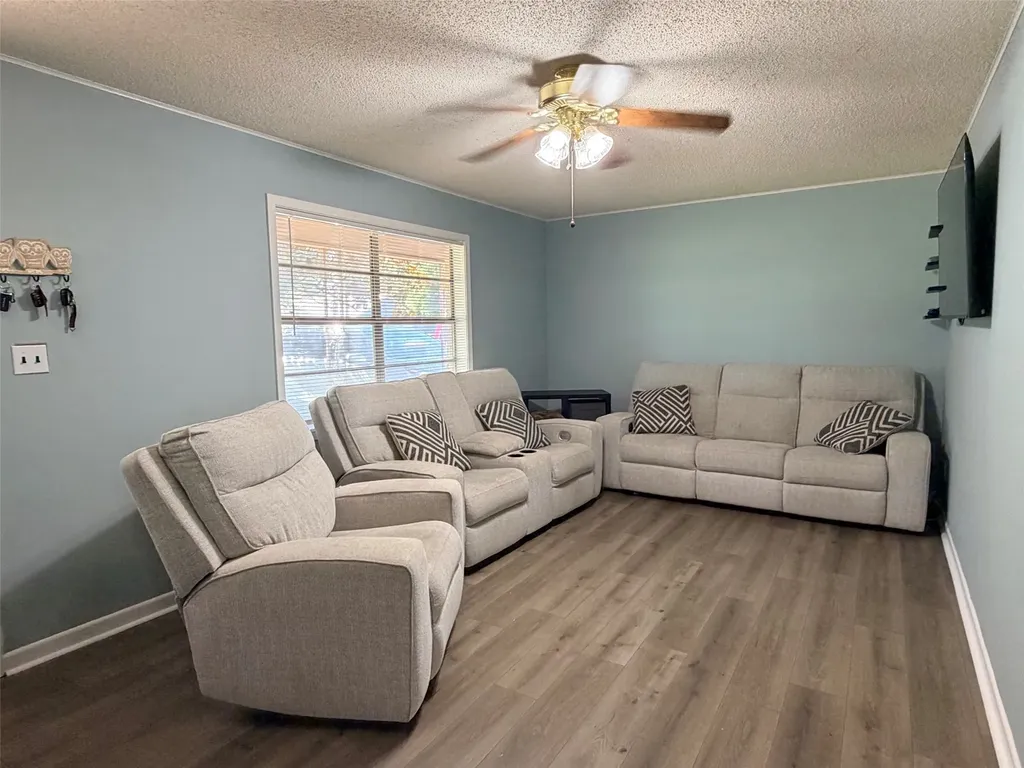 307 N Victor Street Comanche TX 76442