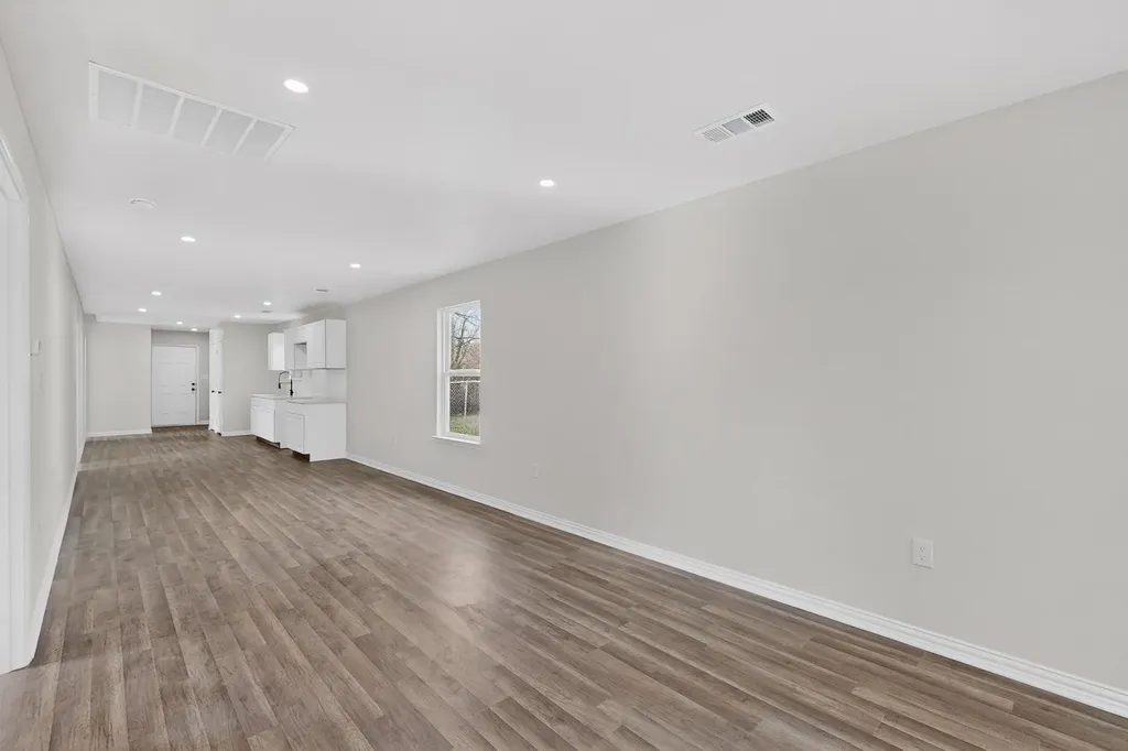 1541 Caldwell Street Dallas TX 75223