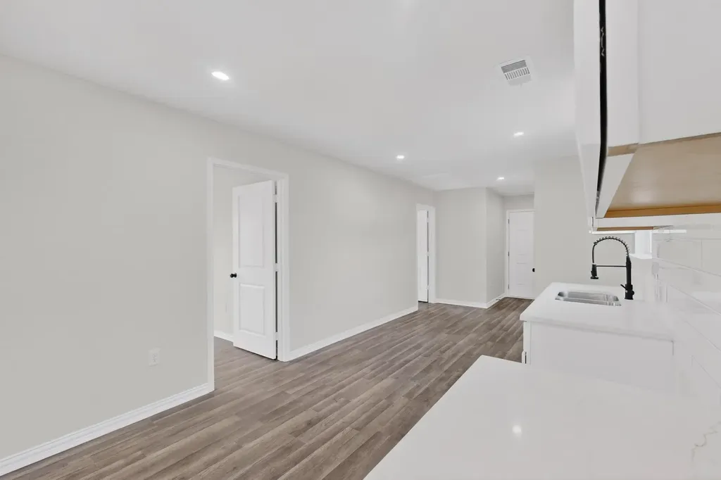 1541 Caldwell Street Dallas TX 75223