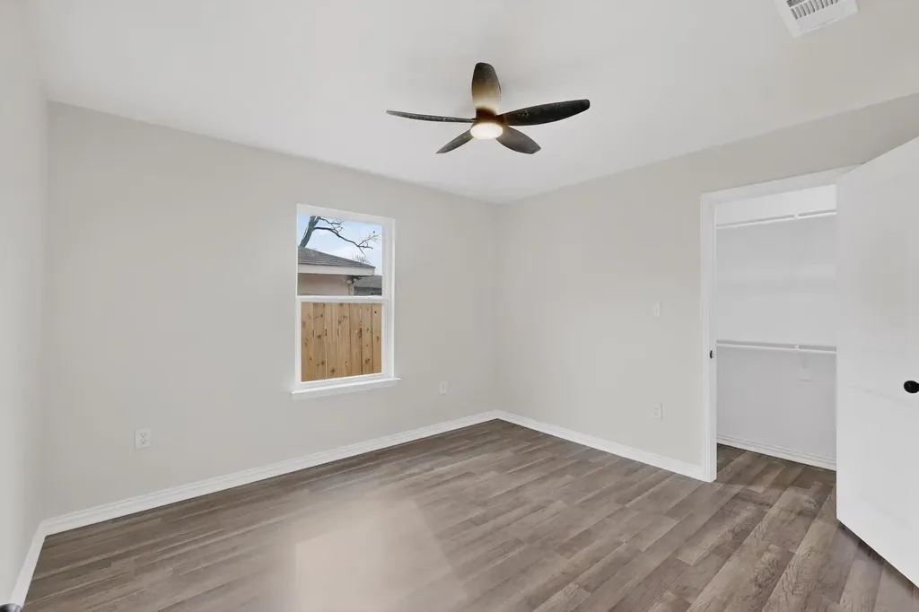 1541 Caldwell Street Dallas TX 75223