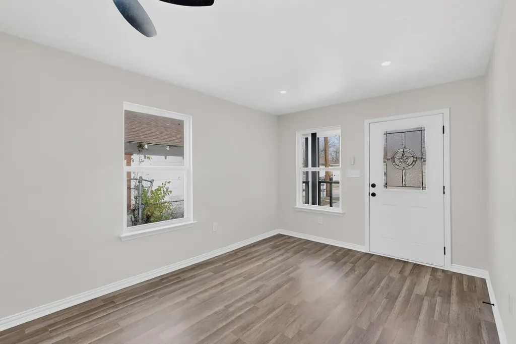 1541 Caldwell Street Dallas TX 75223