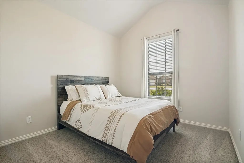 465 Collin Street Nevada TX 75173