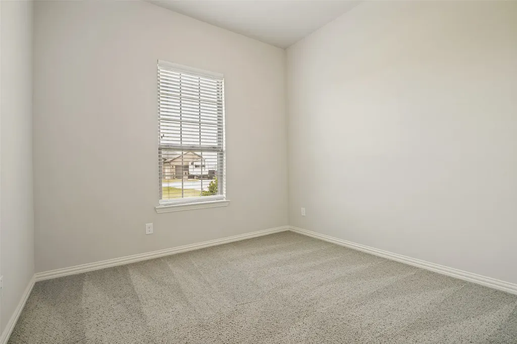 465 Collin Street Nevada TX 75173