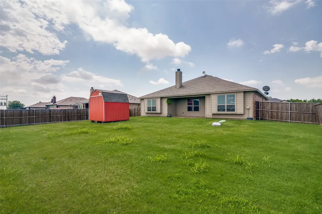 465 Collin Street Nevada TX 75173