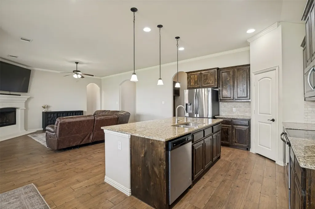 465 Collin Street Nevada TX 75173