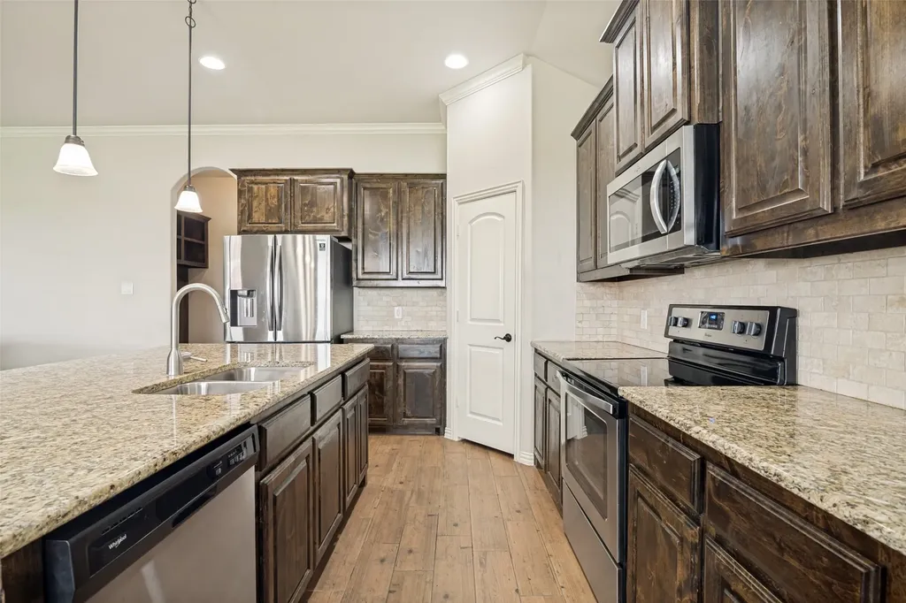 465 Collin Street Nevada TX 75173