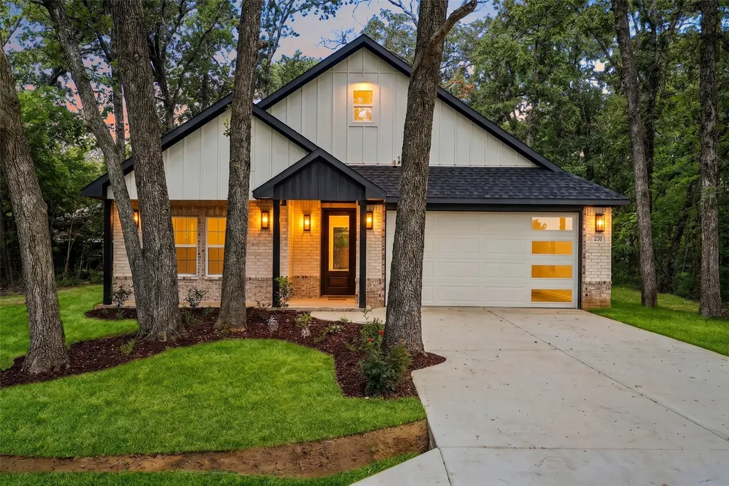 231 E Beachwood Loop Trinidad TX 75163