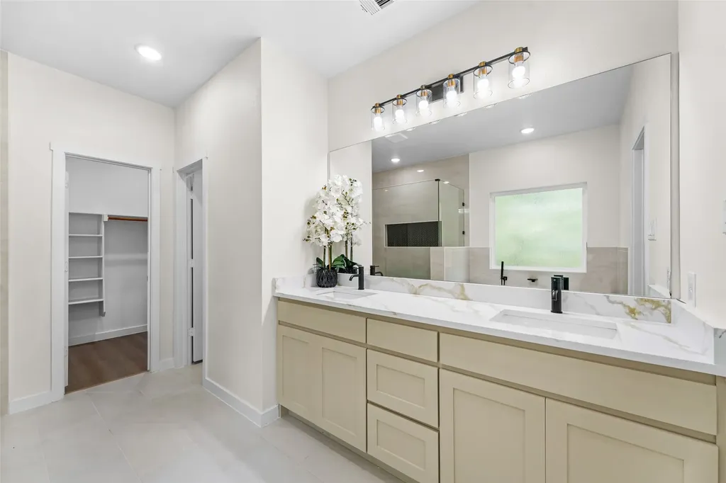 231 E Beachwood Loop Trinidad TX 75163