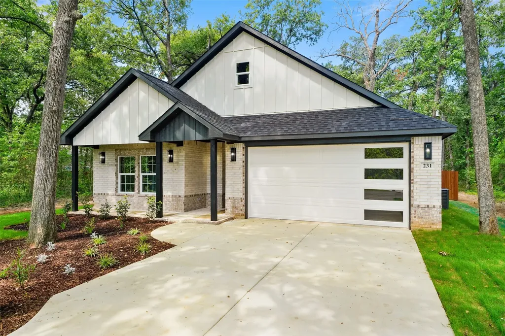 231 E Beachwood Loop Trinidad TX 75163