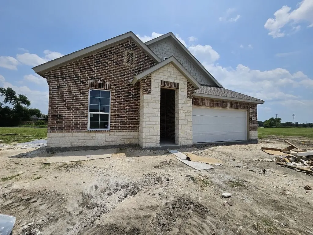 901 Silverleaf Drive Ennis TX 75119