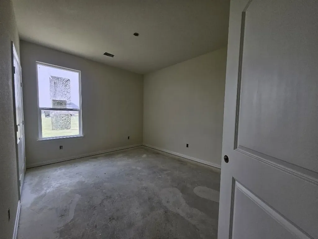 901 Silverleaf Drive Ennis TX 75119