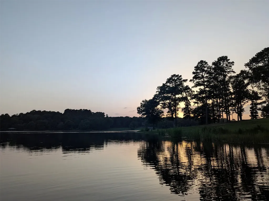 00 Striper Cove Larue TX 75770