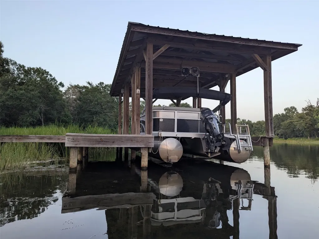 00 Striper Cove Larue TX 75770