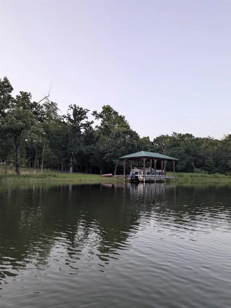 00 Striper Cove Larue TX 75770