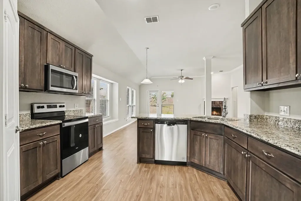 429 Tobin Drive Seagoville TX 75159