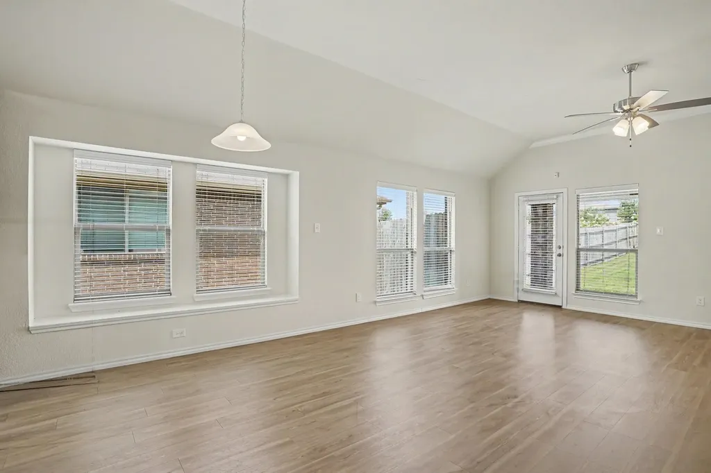 429 Tobin Drive Seagoville TX 75159