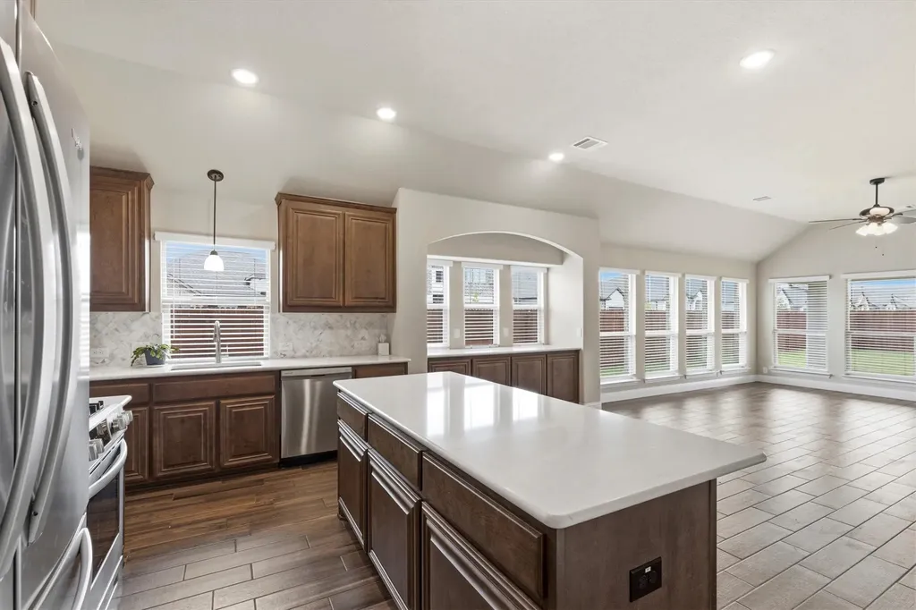 314 Brooklyn Lane Ponder TX 76259
